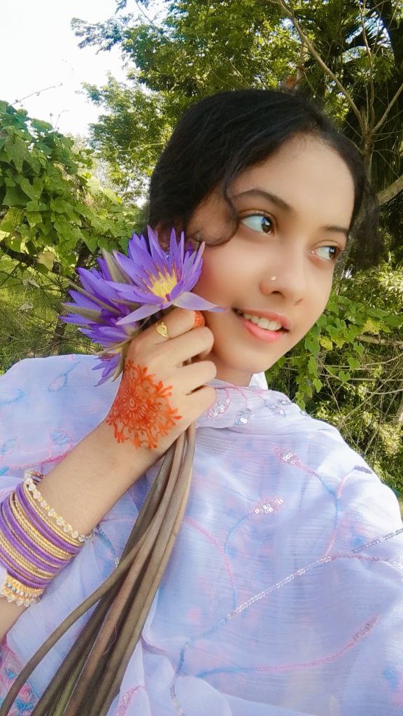 Bangladeshi Beautiful  Gf Showing